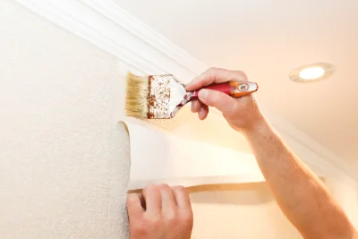 Pose de papier peint à Champdôtre — revêtements muraux et toiles de verre
